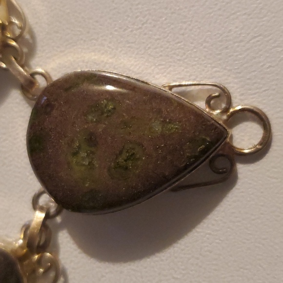 Vintage Necklace - Picture 2 of 9